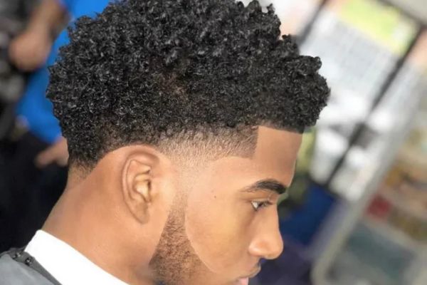 Qu'est-ce qu'un taper afro et comment le maintenir parfaitement ?