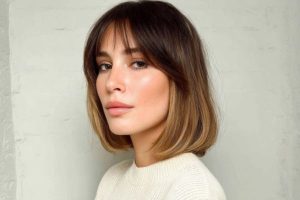 coupe carree frange rideau