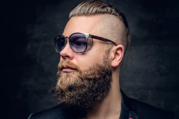 Associer votre dégradé court avec votre barbe